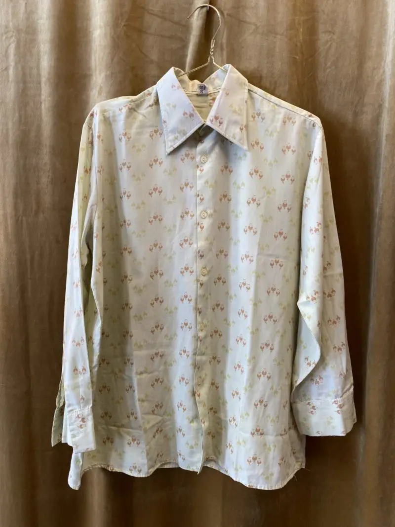 Vintage lys grønn herreskjorte med små mønster str L