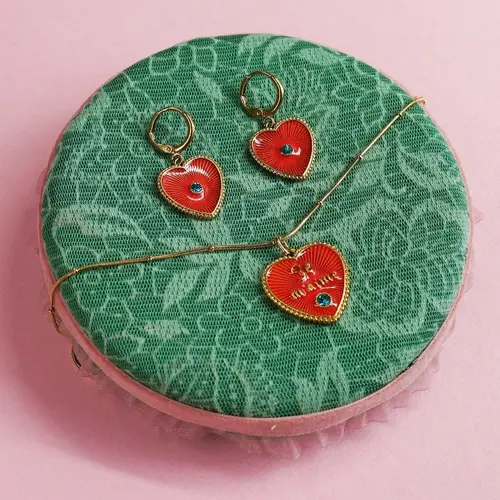 Urban Hippies Smykke Je m'aime bloodorange