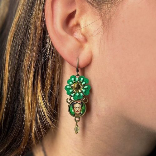 Urban Hippies Øredobber Frida With Green Flower