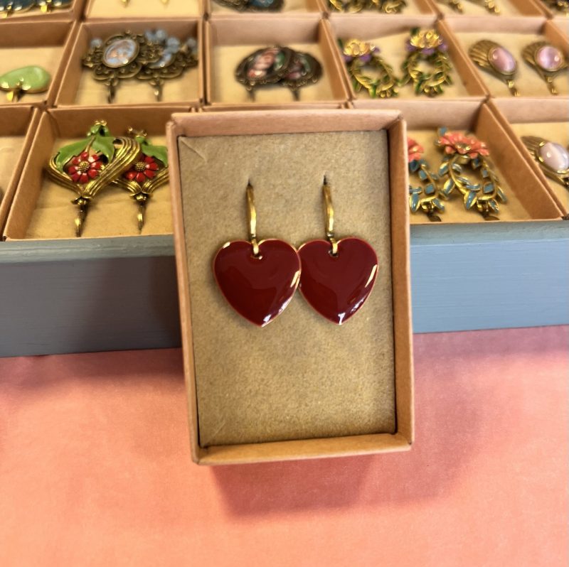 Urban Hippies Øredobber Garnet hearts gp