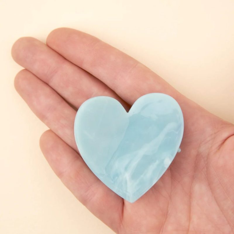 BLUE HEART HAIR CLAW