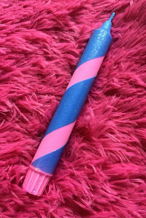Mrs Miccio Stearinlys Polka glitz blue/magenta
