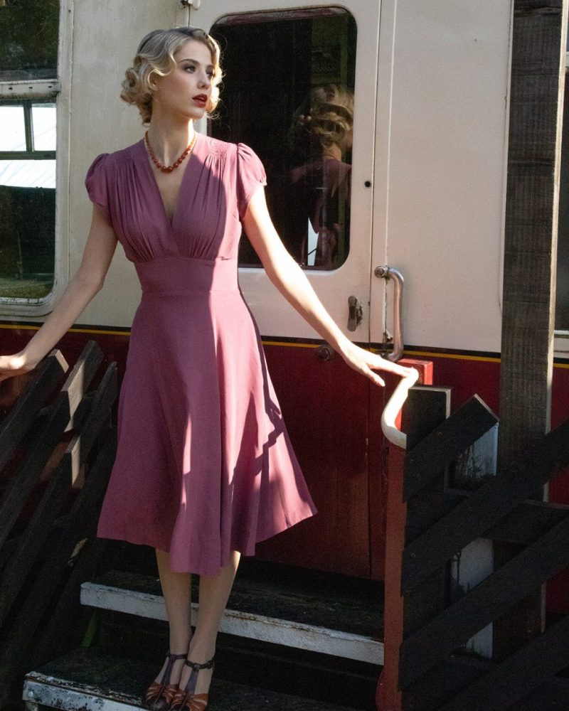 1930s 'Ava' Tea Dress - Plum - Bilde 5