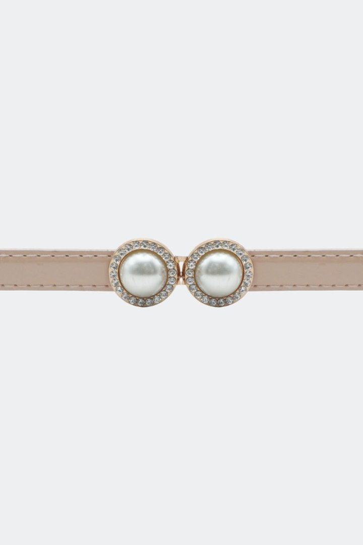 Beige justerbart smalt belte med dobbel perlespenne