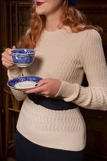 The All Round Sweater- Antique white mélange